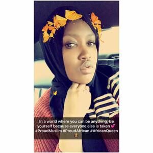 Meet your Posher, Fatima